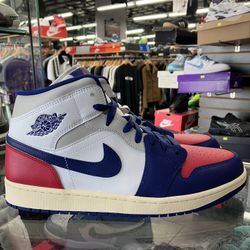 Air Jordan 1 Mid Rare Air 