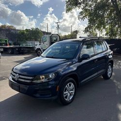 Volkswagen Tiguan 2.0L