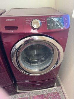 Samsung HE Front-Load Washer & Electric Steam Dryer Set with Pedestals - Original Owner