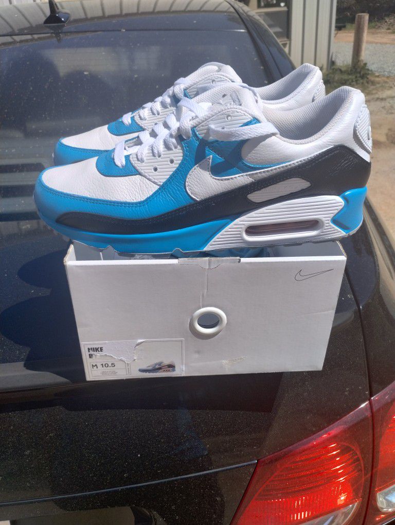 $125  Local Pickup Size 10.5 Nike Air Max 90 ID Carolina Panthers Size 10.5  OG Box No Lid Worn Once For 3 Hours  No Trades  Price Is Firm