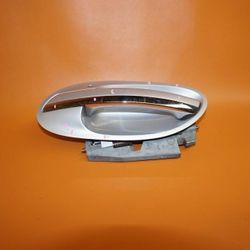 BMW 750 DOOR HANDLE RIGHT PASSENGER 2006 2007 2008 E66 SILVER OEM