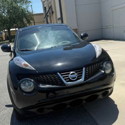 Nissan juke 2011  sunroof