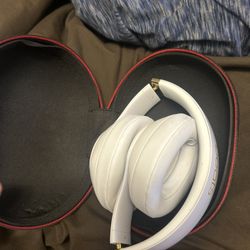 Beats Studio 3
