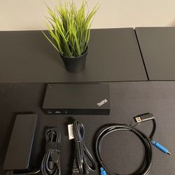 NEW Lenovo ThinkPad USB-C Dock 40A9 + 90W Power Supply