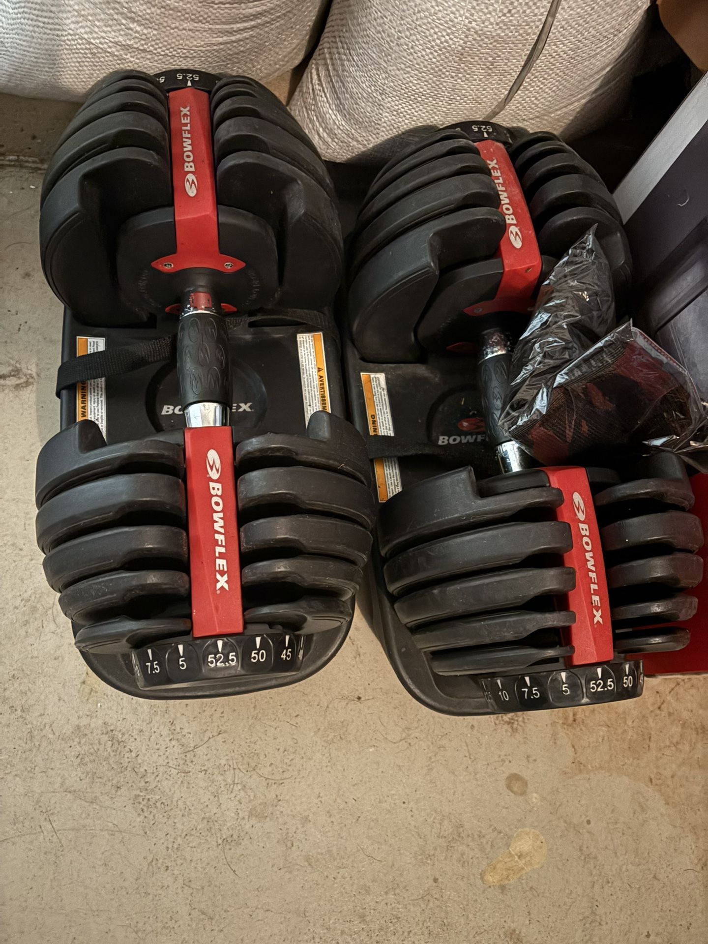 Bowflex Adjustable Dumbbell ( OPEN TO OFFERS)