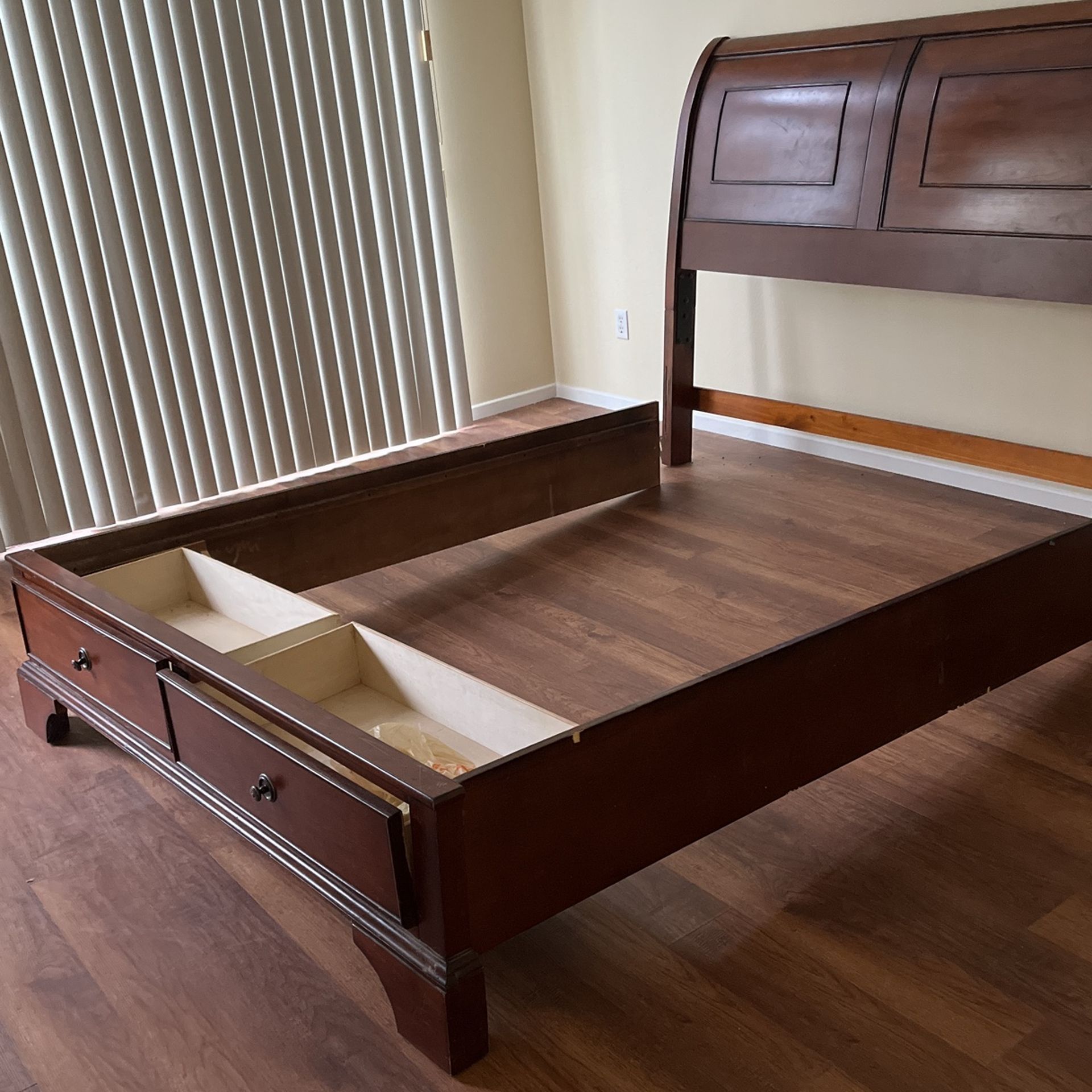 Sleigh Bed Queen With Storage