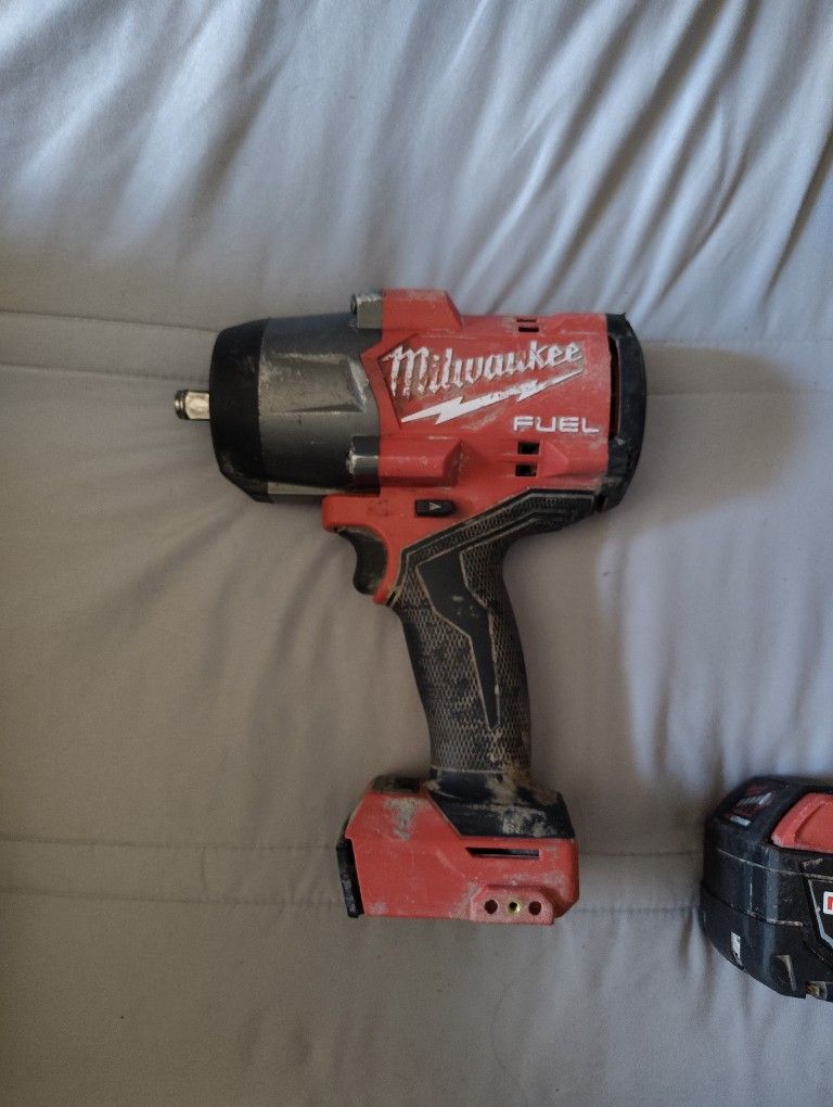 Milwaukee Fuel Brushless Impact