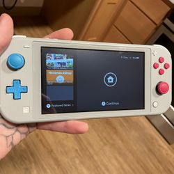 Nintendo Switch Lite Pokémon Sword and Shield edition