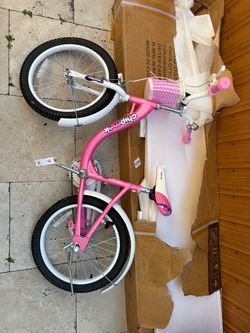 Chipmunk Kids Bike Pink and White