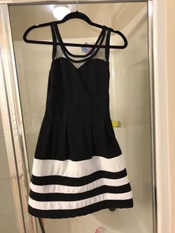 Beautiful dress. Size small.
