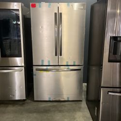 Brand New Frigidaire Gallery Counter Depth Bottom Freezer Refrigerator‼️