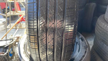265 60R18 4 for $360. AMERICAN ROAD STAR HT. Instaladas