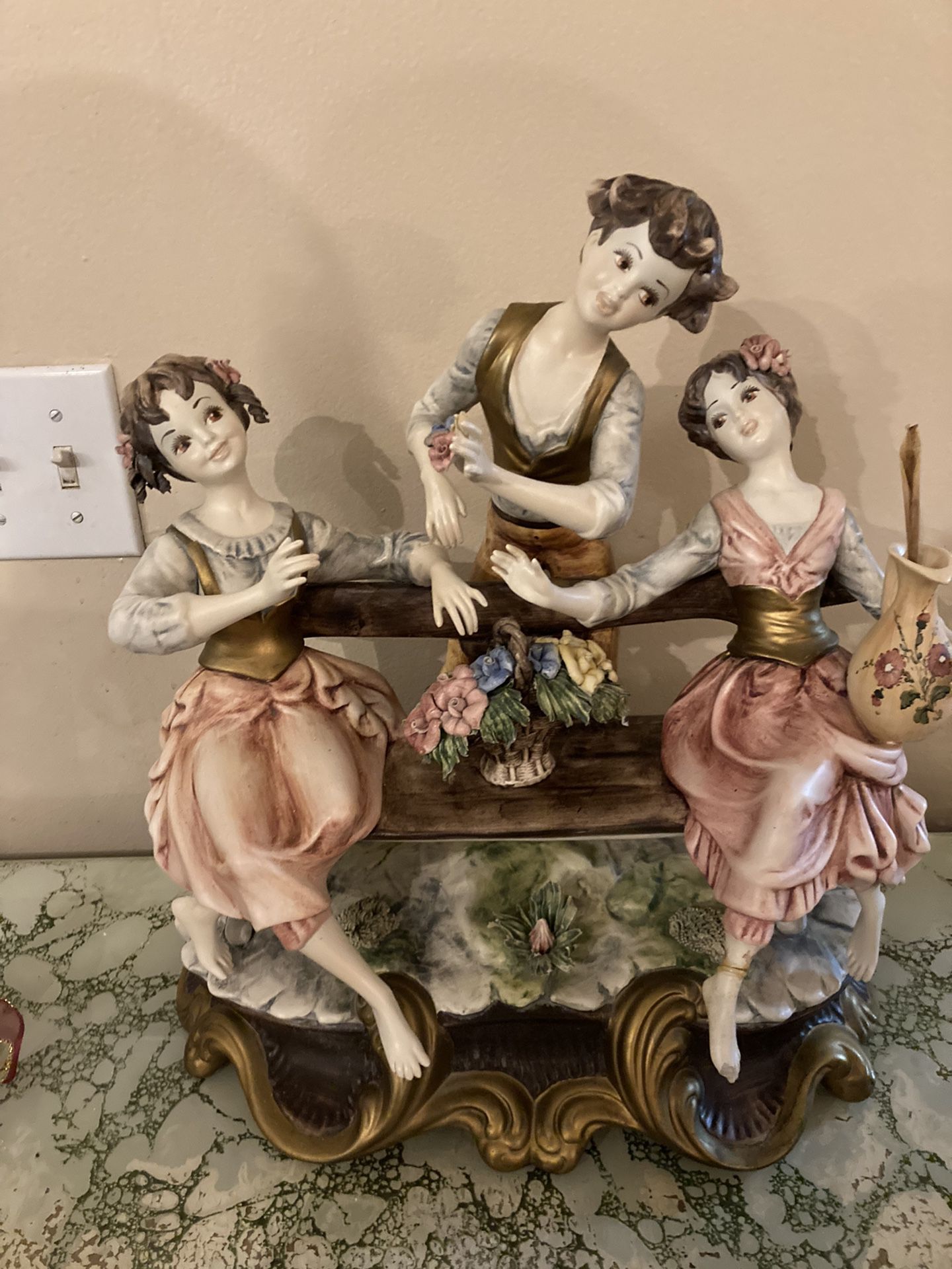 ESTATE  SALE  Vintage Figurine Made In Italy