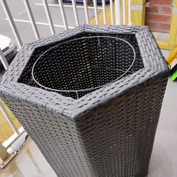 PLANT STAND/ INDOOR OR OUTDOOR/ (NOT FREE GIVE OFFER)