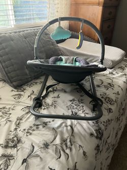 Baby Portable baby bouncer for infants