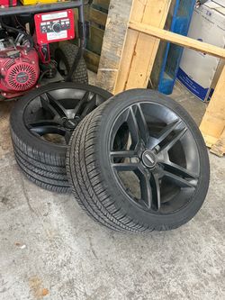2 Rear Wheels and Tires  5x114.5