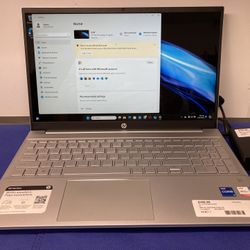 HP 15-EG2067ST WIN11/i7-1255U/12GB /512GB SSD W/CHARGER 