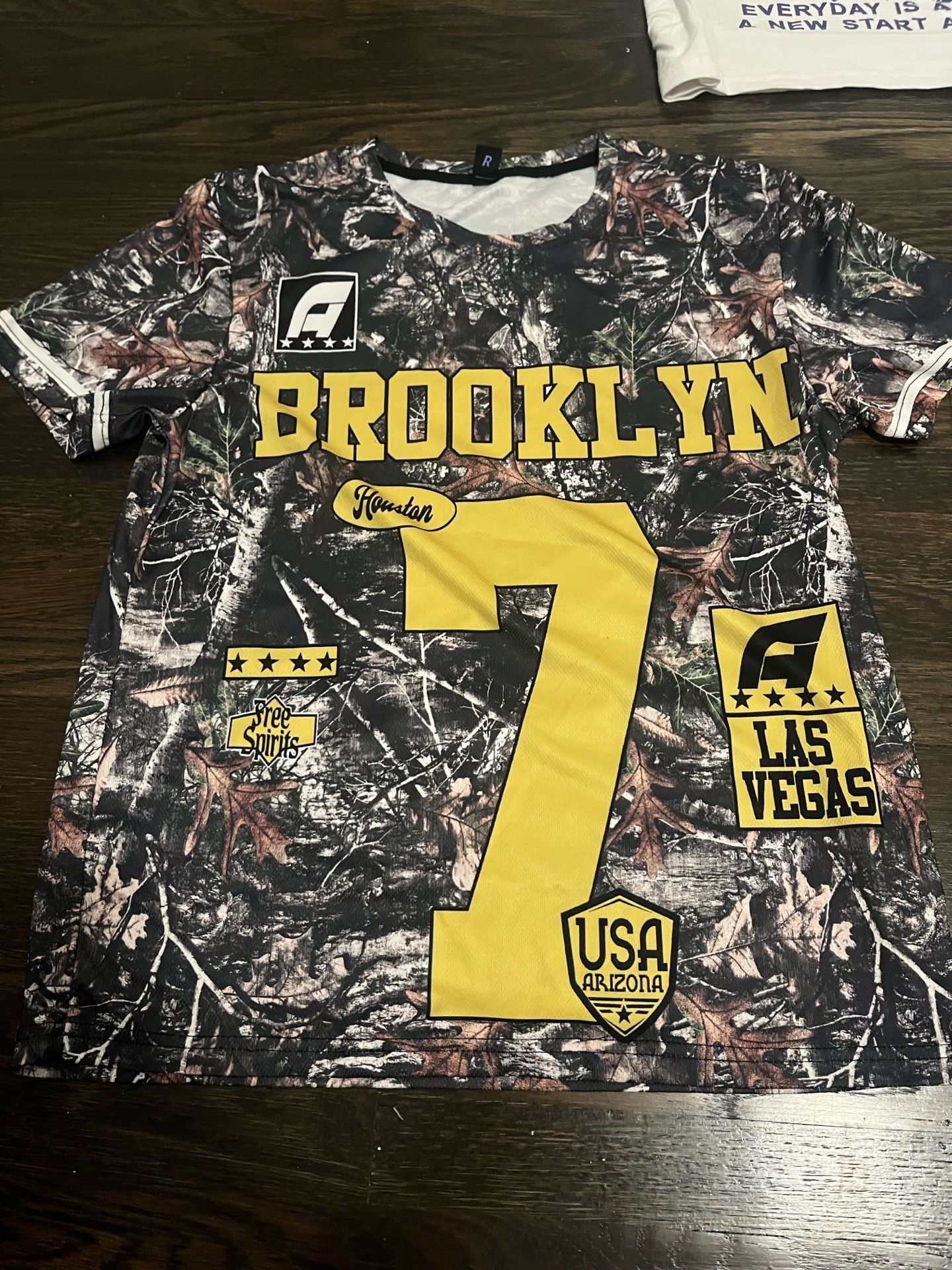 Graphic Jersey size small men