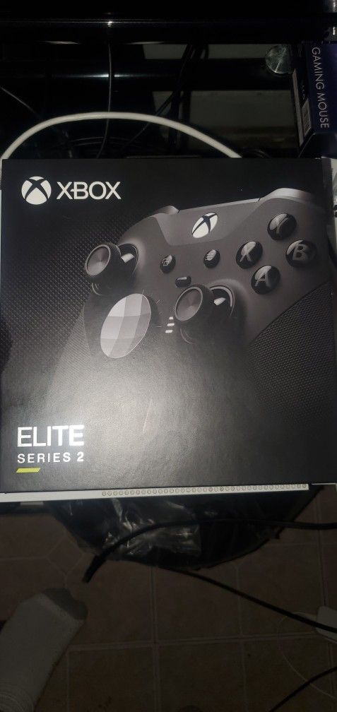 Xbox Elite Series 2 Controller. 