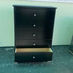 Five Drawers Dresser 
