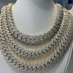 Chains 20MM Full Ice Out 14k Gold Plated Doesn't Loses Color