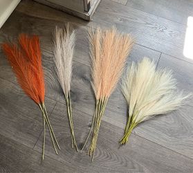 25 Dried Pampas Grass Faux Fur Stems Bundle Set