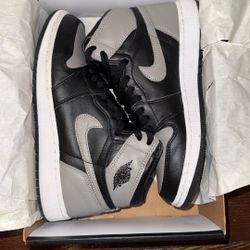 Jordan 1 Retro High OG Size 6.5 Y