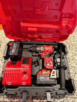 New Milwaukee M18 Drill Kit