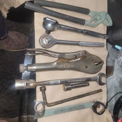 Tools Diff. type 9 Used In Good Condition 