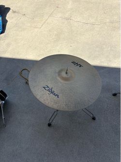 Zildjian ZHT 22” Ride Cymbal w/ Stand