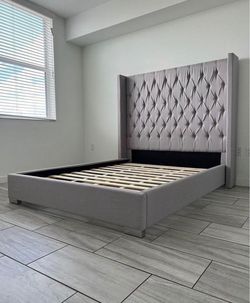 Brand new queen bed frame / Delivery available