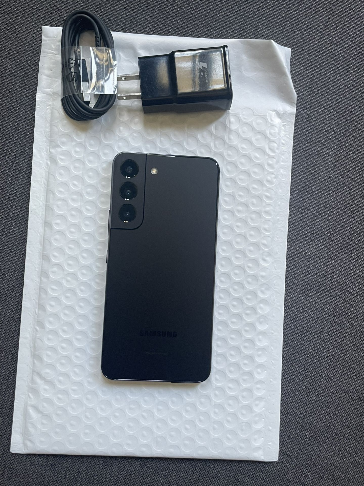 Unlocked Samsung Galaxy S22, 256gb 