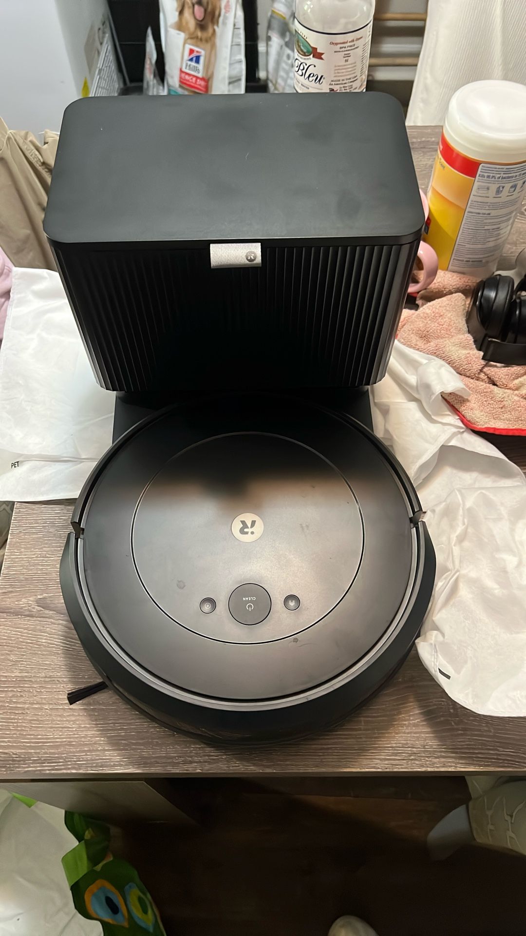 Roomba Vacuum Essential 2