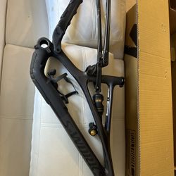 2023 Specialized Sworks StumpJumper FRAME S2