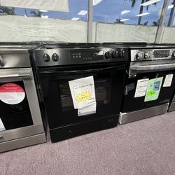 Gas Stove, New , Frigidaire Black 30’ Oven Range