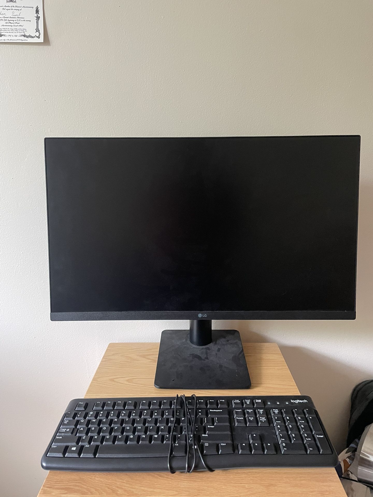 27” Monitor+keyboard+mouse