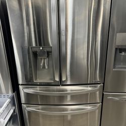 LG Stainless Steel Refrigerator/ DELIVERY AVAILABLE 