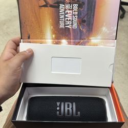 JBL FLIP6 Bluetooth Speaker In Box 