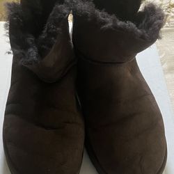 Uggs-Classic Mini Bailey Size 10