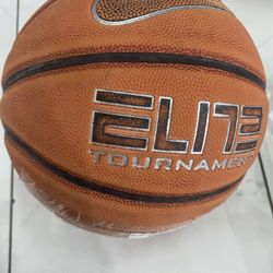 Nike Elite Tournament Basketball Mid 28.5” Mid-size NFHS