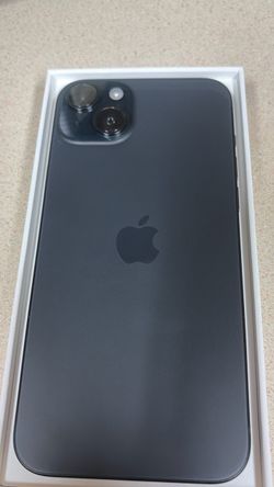 iPhone 15 plus (read description)