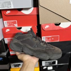 Adidas Yeezy 500 Utility Black size 9.5 USED But Clean