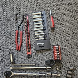 Sockets And Wrenches