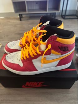 Air Jordan 1 Retro High OG “Light Fusion Red” Size 11.5 OG Box Used