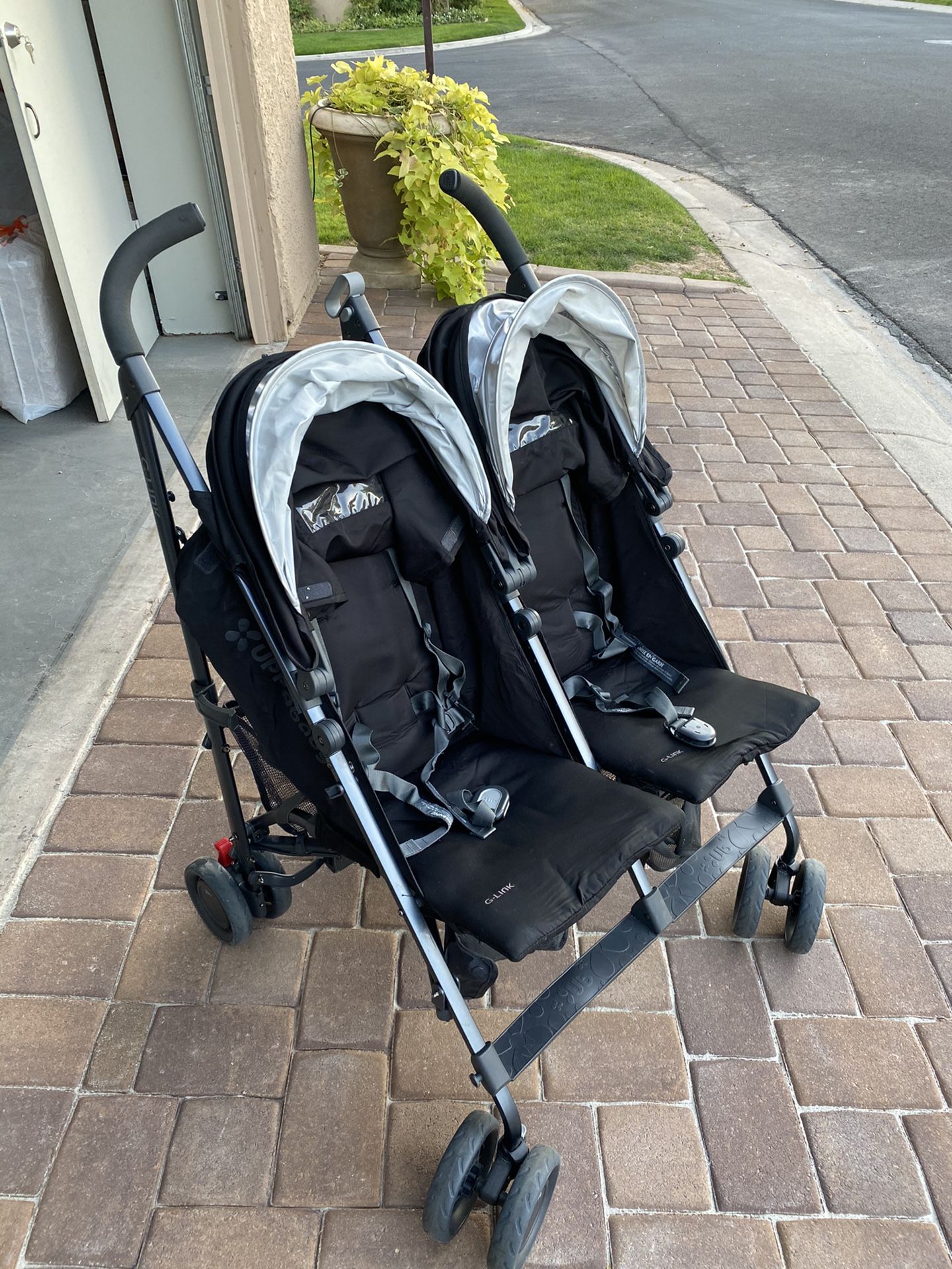 UppaBaby G-link Double Stroller