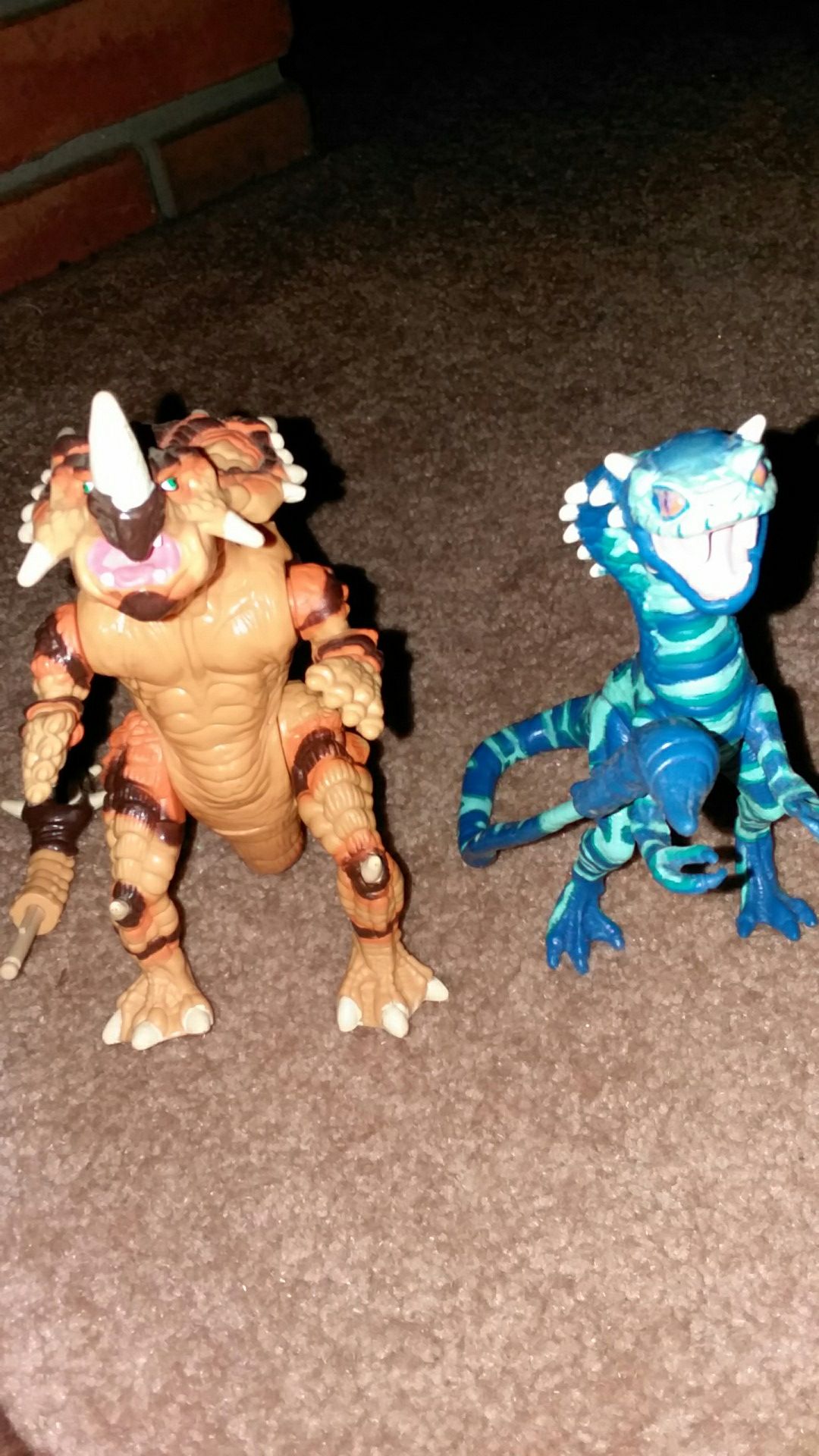 Primal Rage - 2 Figures: Armadon & Vertigo