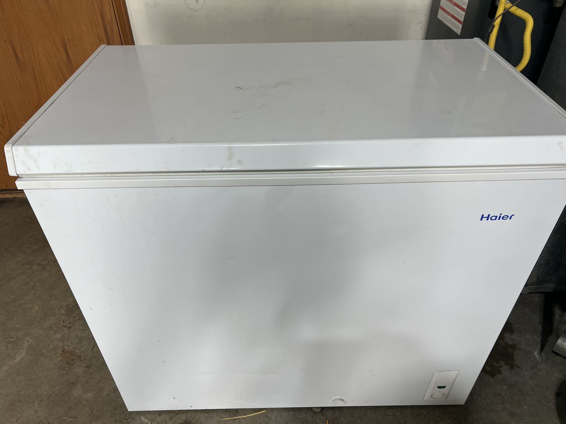 Chest freezer