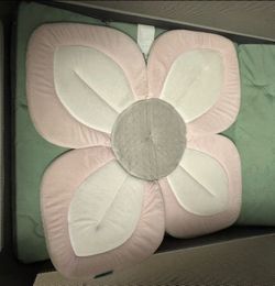Blooming Bath Lotus Baby Bath Tub - Pink