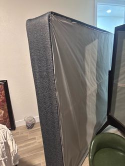 Queen mattress box spring
