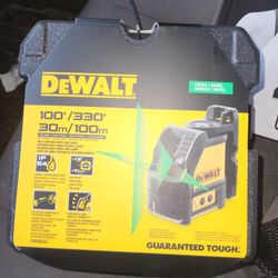 100 ft. Green Self-Leveling Cross Line Laser Level with (3) AA Batteries & Case